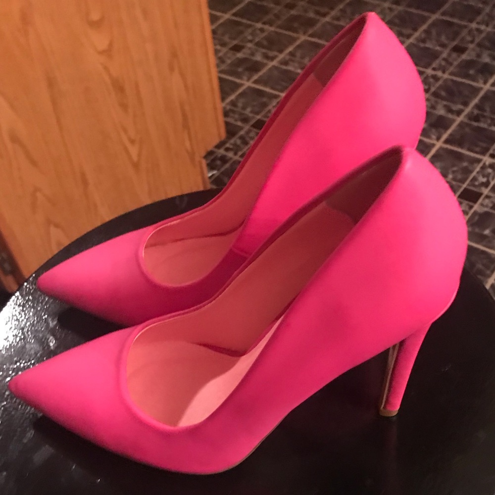 Pink Pumps 💖💖💖💖💖 - Picture 2 of 6